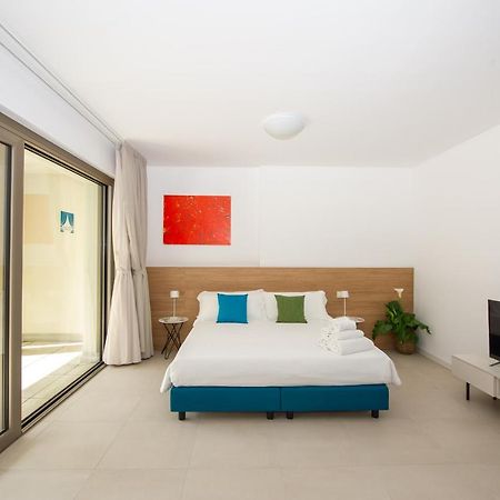Ariston Teatro Luxury Aparthotel Grado Exterior photo
